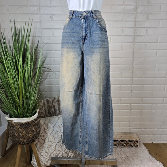 S.O.N.G. Denim - SONG Wide Leg High Rise Blue Muddy Wash Baggy Jeans Size 11 Or 30